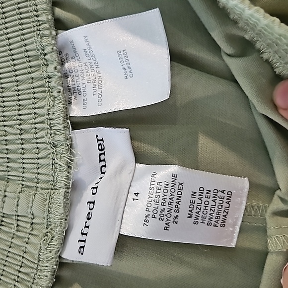 Alfred Dunner Pants - Picture 2 of 3